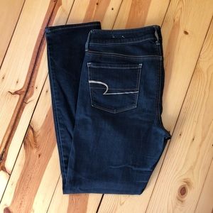 American Eagle dark wash skinny jeans